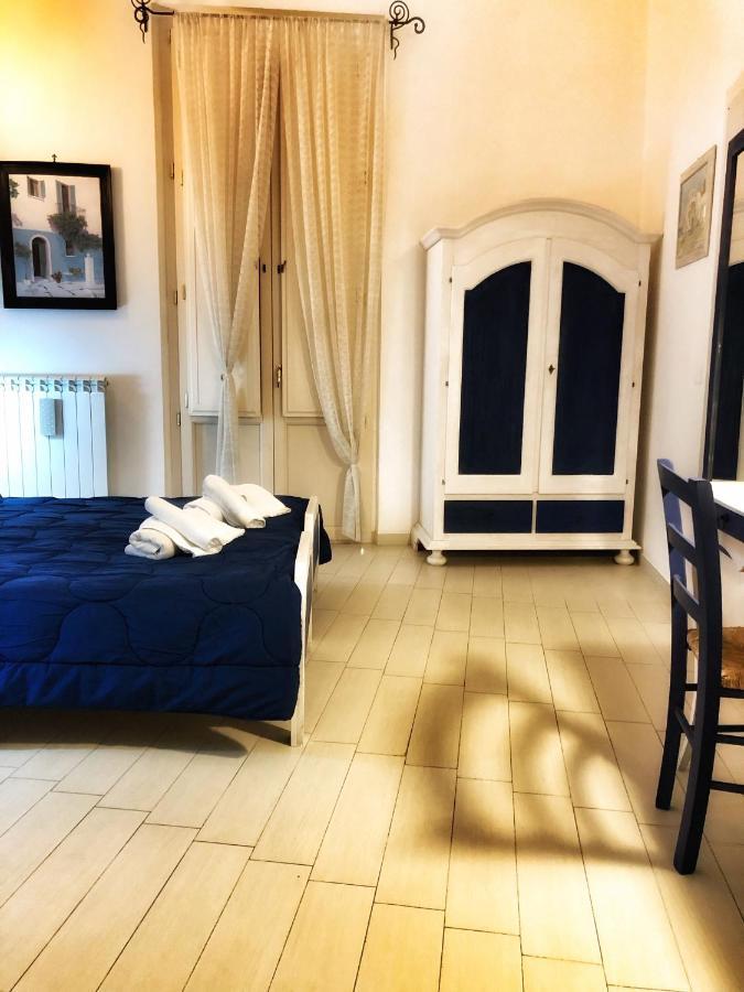 Palazzo Salia Bed & Breakfast Lecce Eksteriør bilde