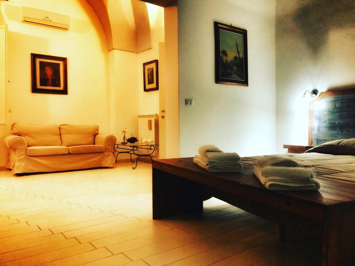 Palazzo Salia Bed & Breakfast Lecce Eksteriør bilde